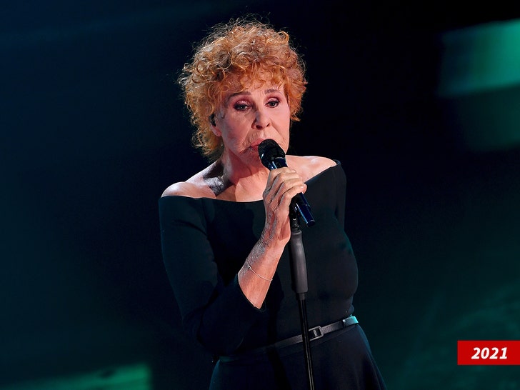 Ornella Vanoni sub getty swipe 3