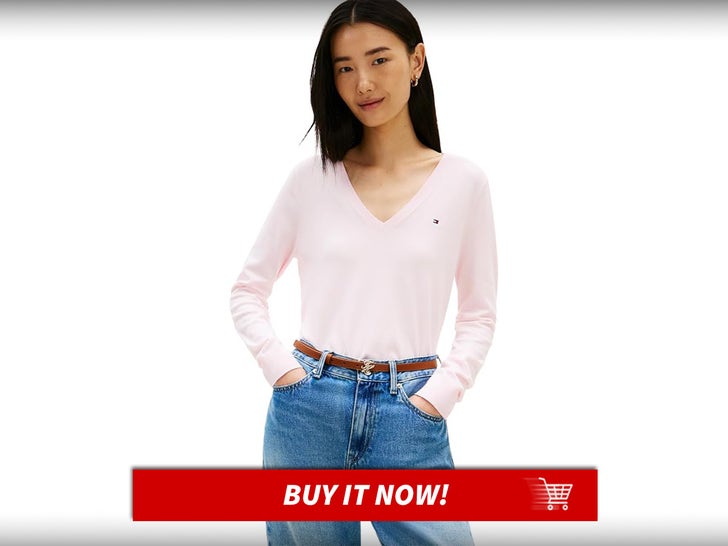 Tommy-Hilfiger-V-Neck-Sweater-Pullover-October-Prime-Day-Deals-2026-MAIN
