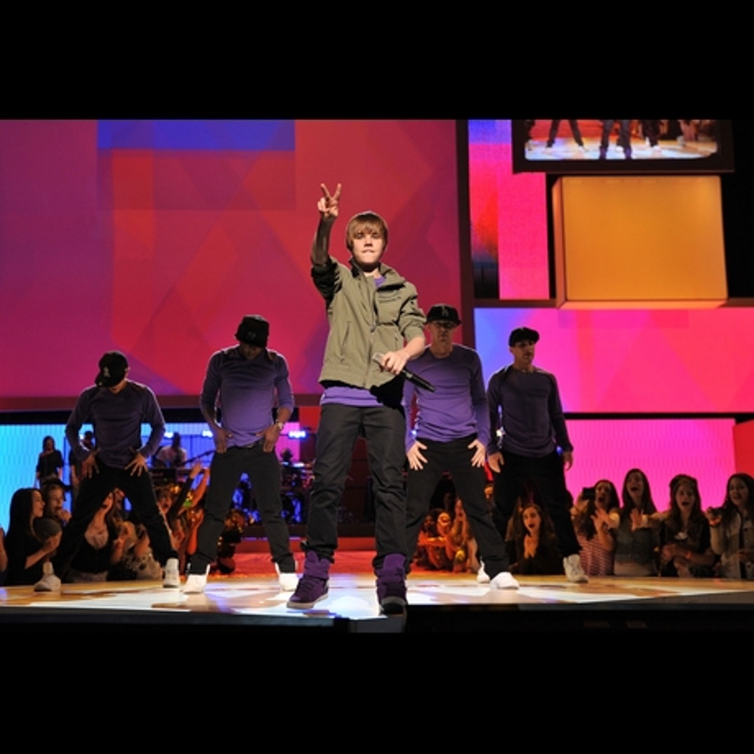 85312-97636940_10_full