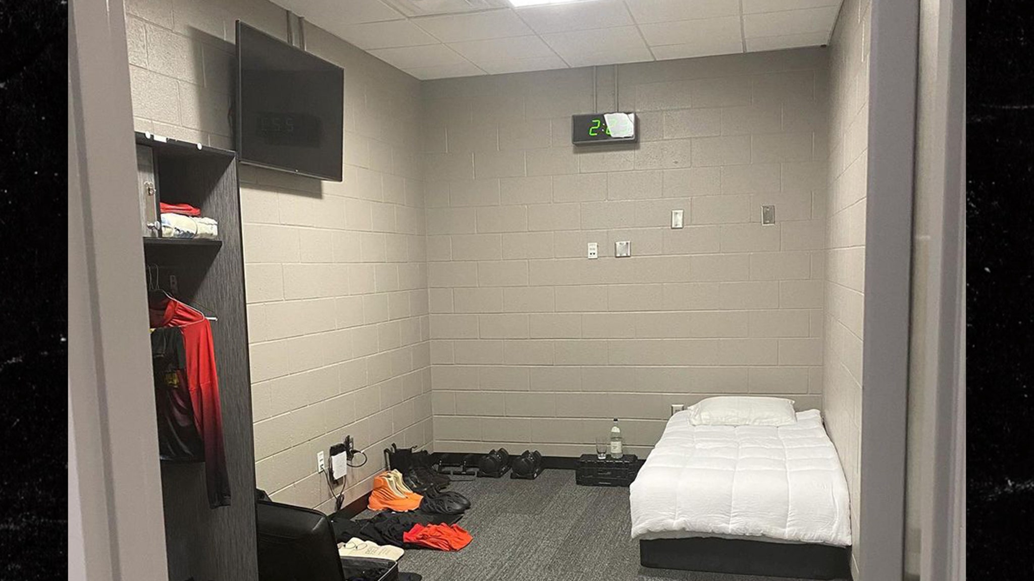 Kanye West Shows Off Mercedes-Benz Stadium Bedroom While Finishing 'Donda'