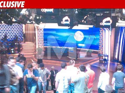 1108_conan_EX_WM_TMZ_01