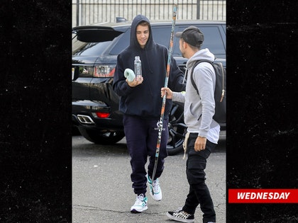 1113-justin bieber dance studio-02-bg