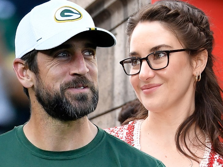 0206 Shailene Woodley and aaron rodgers getty