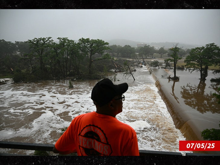texas flood sub getty swipe 2
