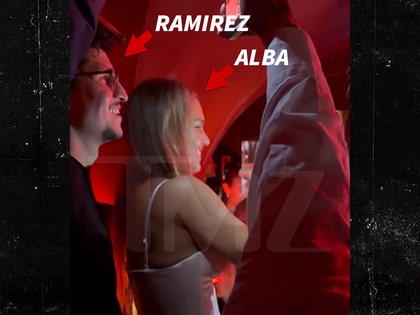 090825_jessica_alba_after_party_kal