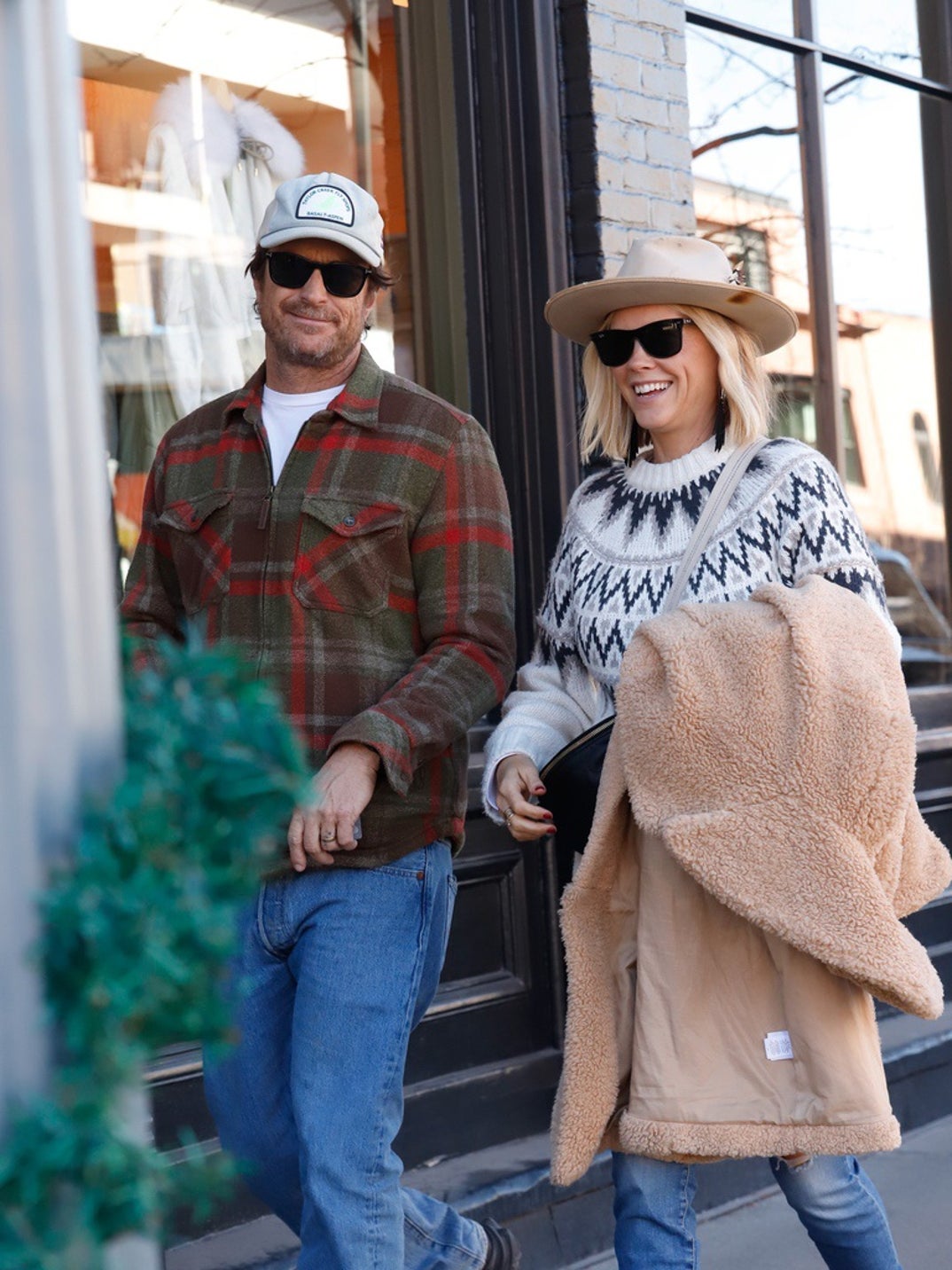 Oliver Hudson & Erinn Bartlett