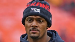 Deshaun Watson Begs Texans Fans To Cancel March For QB, 'COVID Is Spreading'