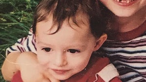 1211-finn-wolfhard-cute-kids-primary_720