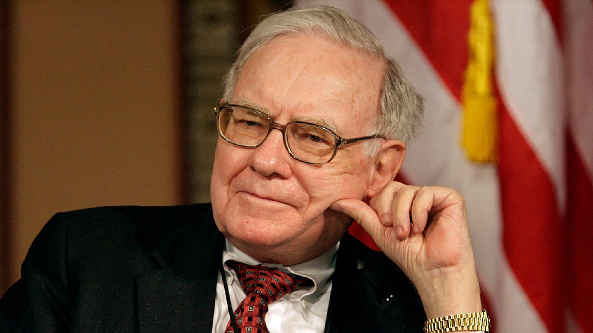 Warren Buffett Steps Down as Berkshire Hathaway Chairman