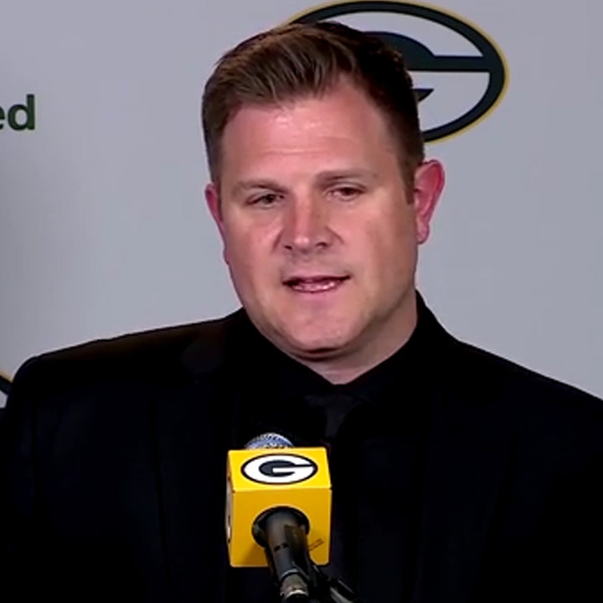 Packers GM: 'Not a single person' has called to trade for Aaron