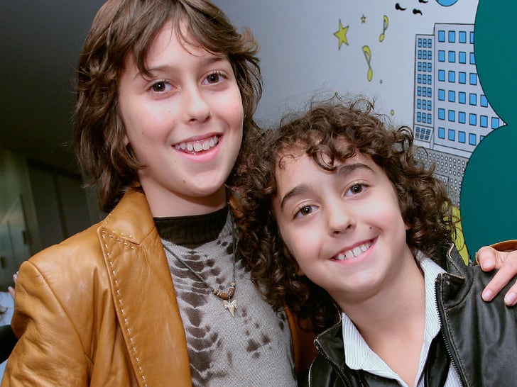 17 Best images about NBB/Nat and Alex Wolff on Pinterest 