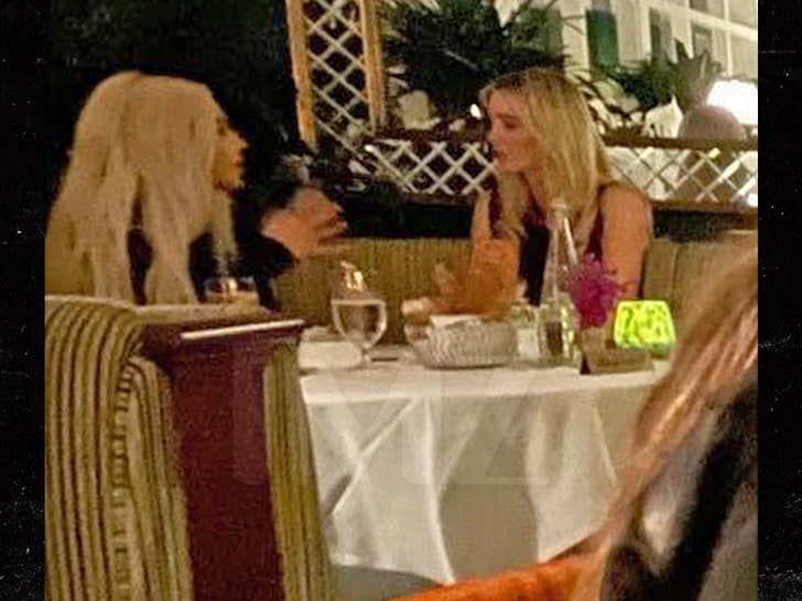 kim kardashian and ivanka trump having dinner
