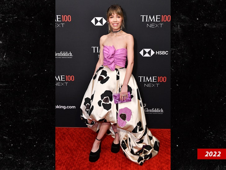 jeannette mccurdy sub getty swipe 3