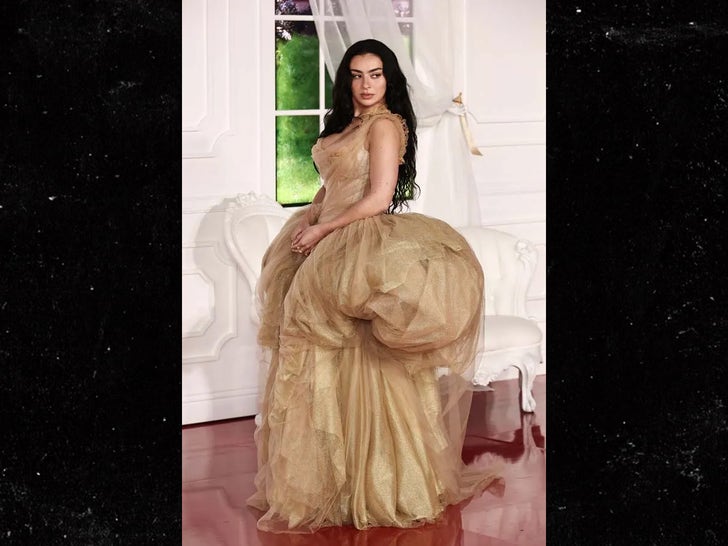 0129-Charlie-XCX-borrascoso-NUEVO-SUB