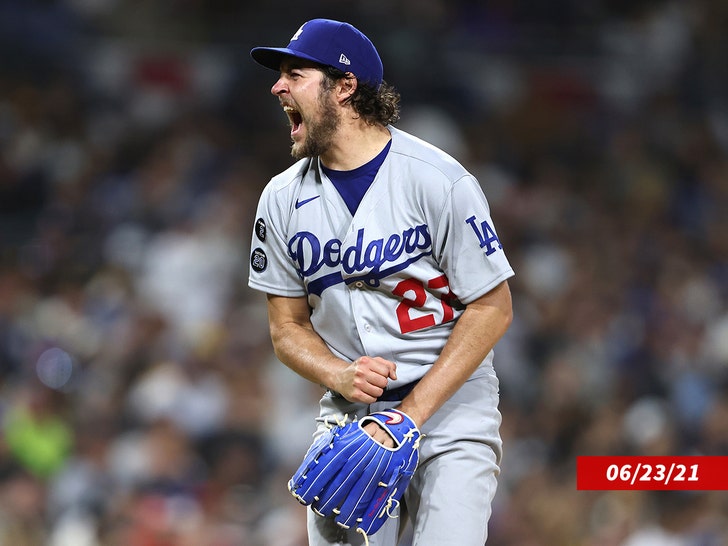 trevor-bauer-sub-getty-2