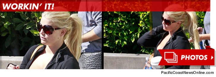 Jessica Simpson -- Look At How Much Weight I've Lost in 4 Months!