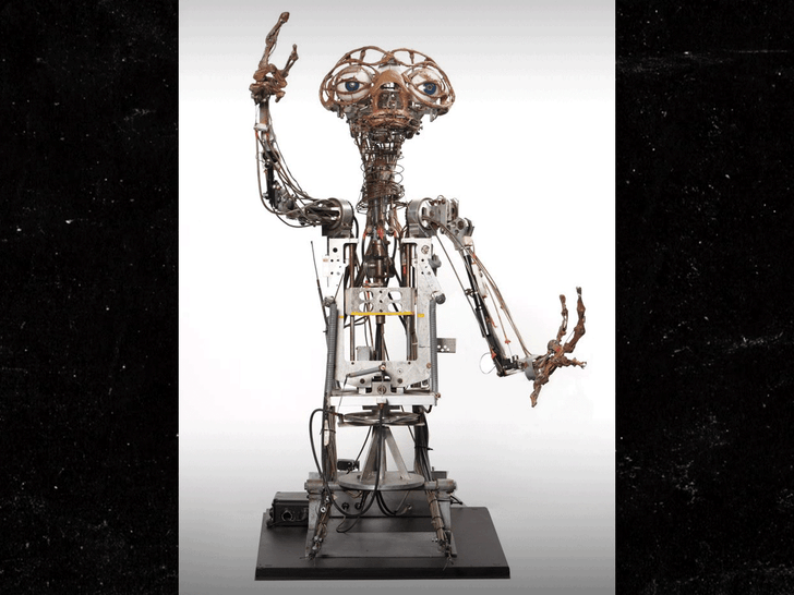 The Original E.T. Animatronic Figure Is Up for Auction - Nerdist