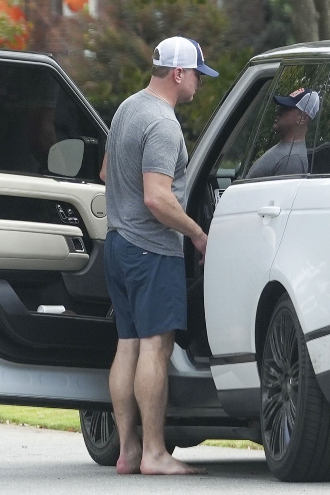 Kim Zolciak & Mystery Man 4