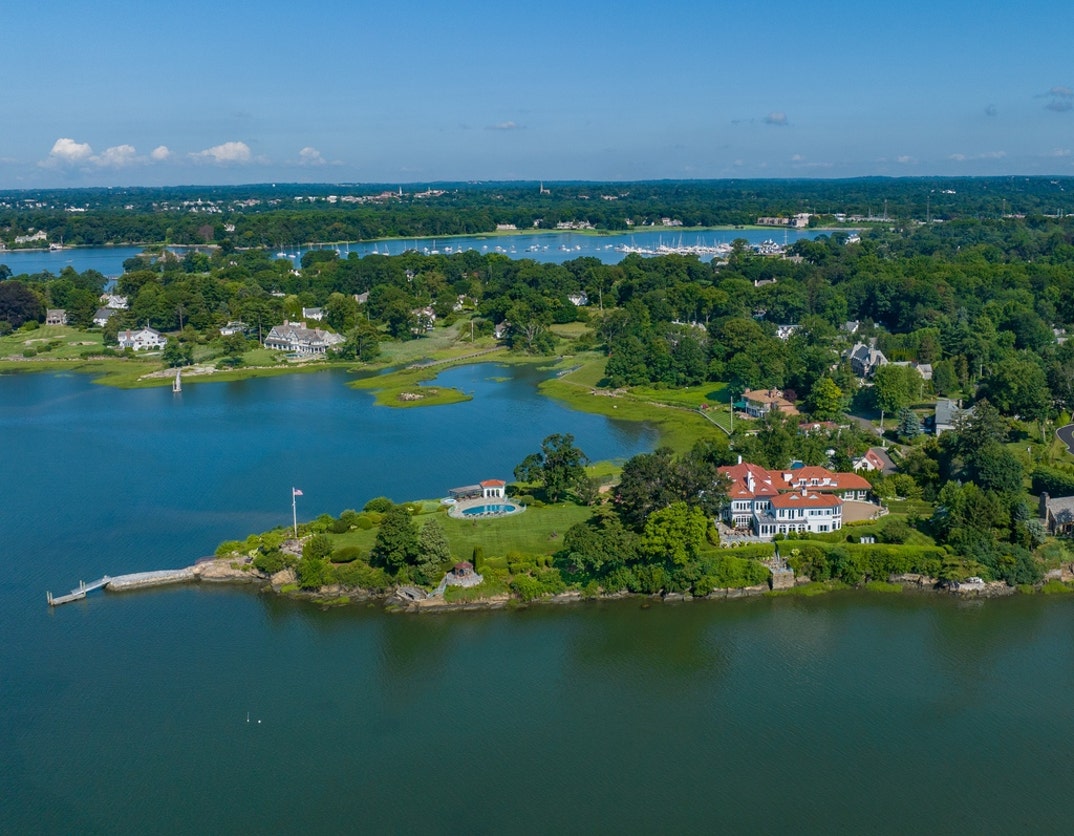 Kathie Lee Gifford Lists Connecticut Home 15