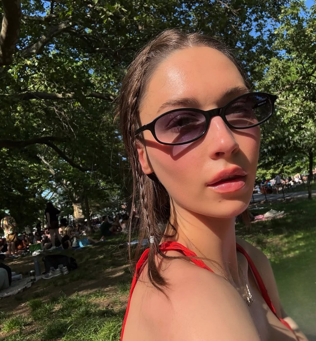 Elise Hewitt Best Life 0