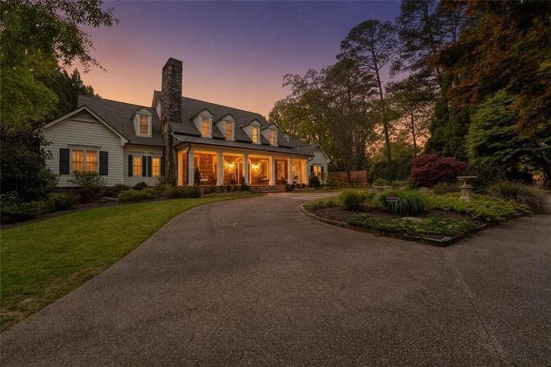 Josh Brolin Home 23