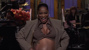 Keke Palmer Shows She's Pregnant By Revealing Baby Bump on 'SNL'