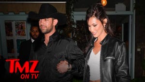 020226_tv_hadid_banuelos_kal