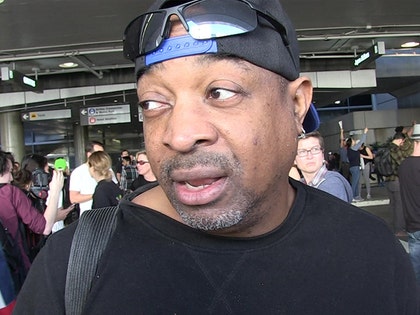 0523-chuck-d-TMZ-01