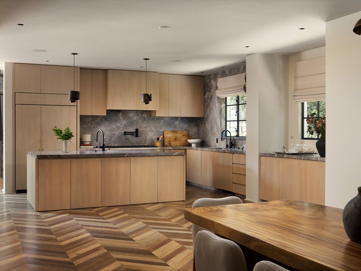 1119-Jerry-Lorenzo-Los-Feliz-Home-SUB-1