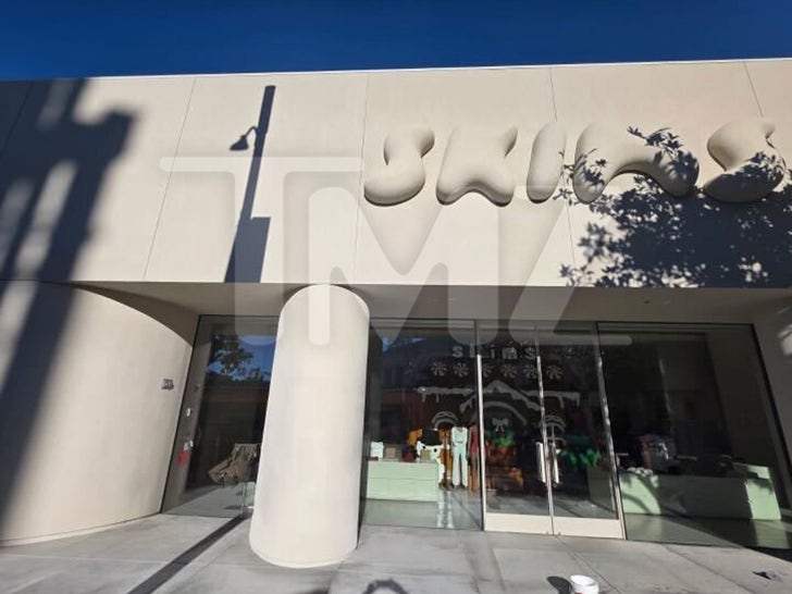 SKIMS Store Completely Cleaned After Graffiti Vandalism