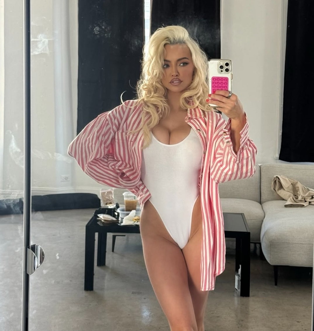1210 Lindsey Pelas Hot Shots 11