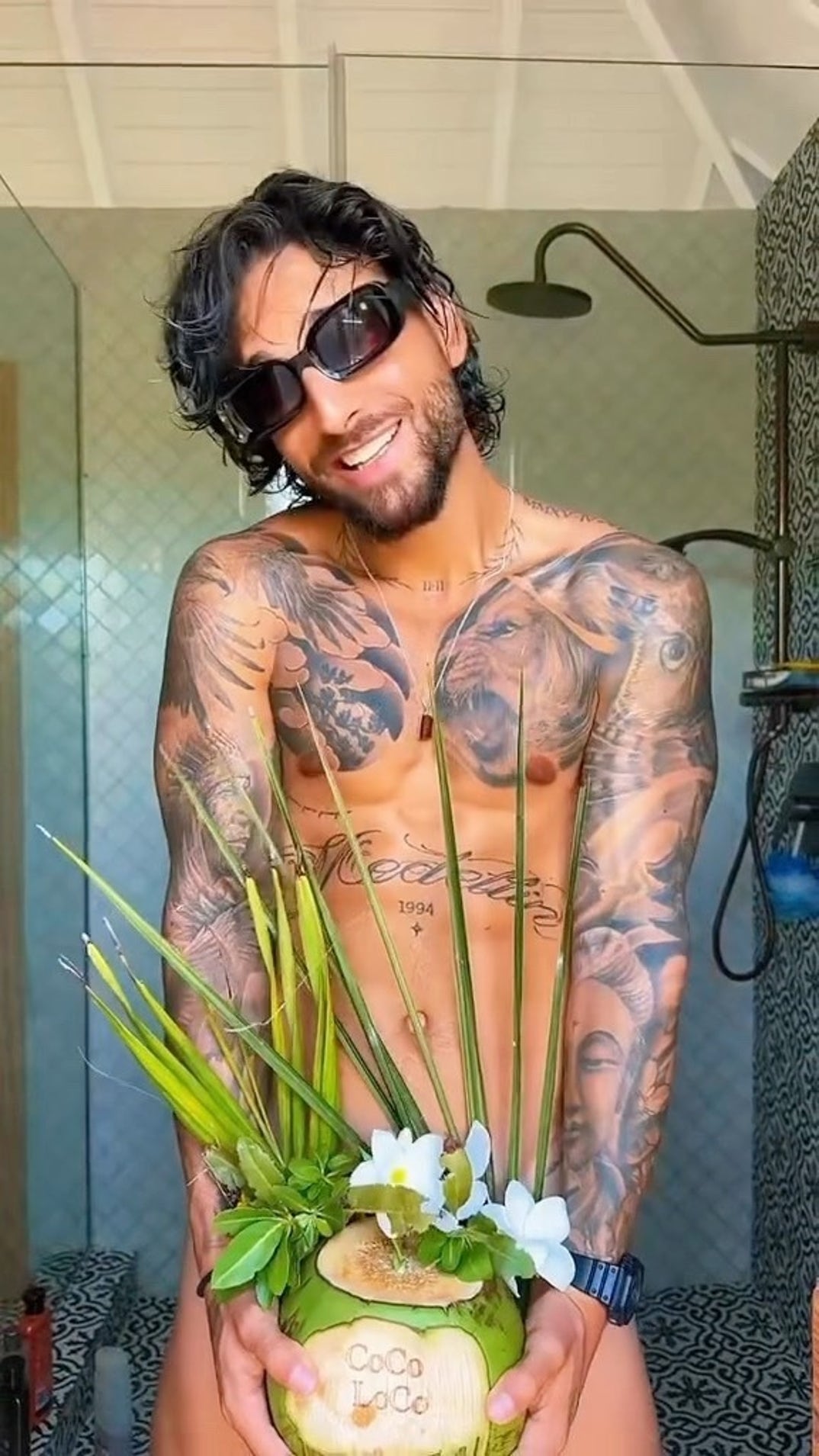 0127 Maluma Hot Shots 30