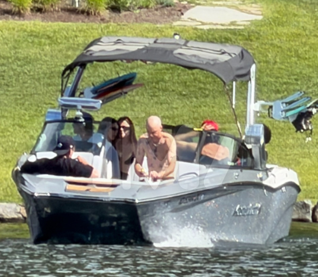 Biebers Kendall Jacob Lake Idaho 9
