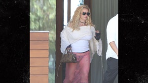 Britney Spears out in LA yesterday x17 2