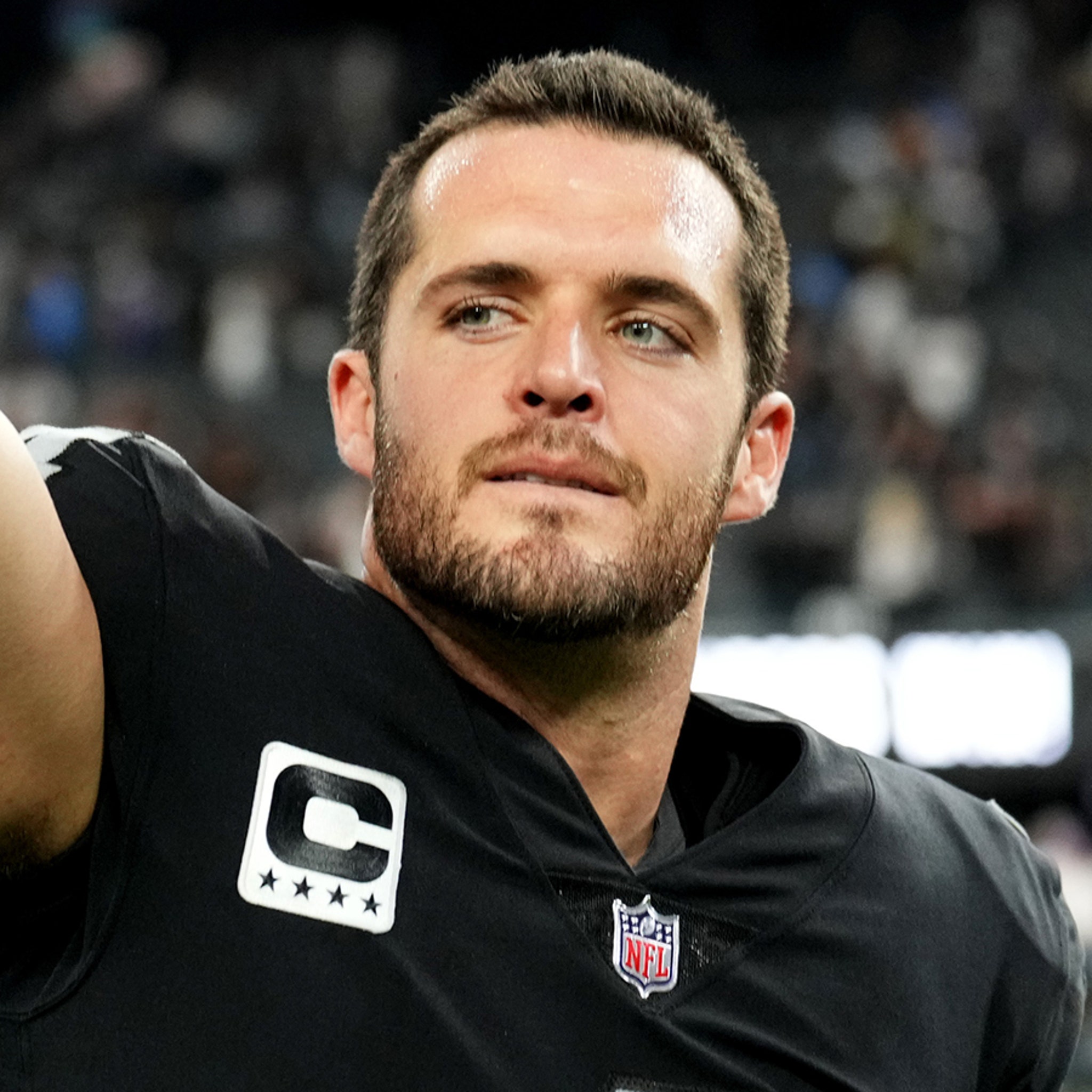 Derek Carr Pens Emotional Goodbye To Raiders After Getting Benched