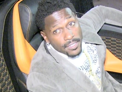 0428-Antonio brown-tmz-01