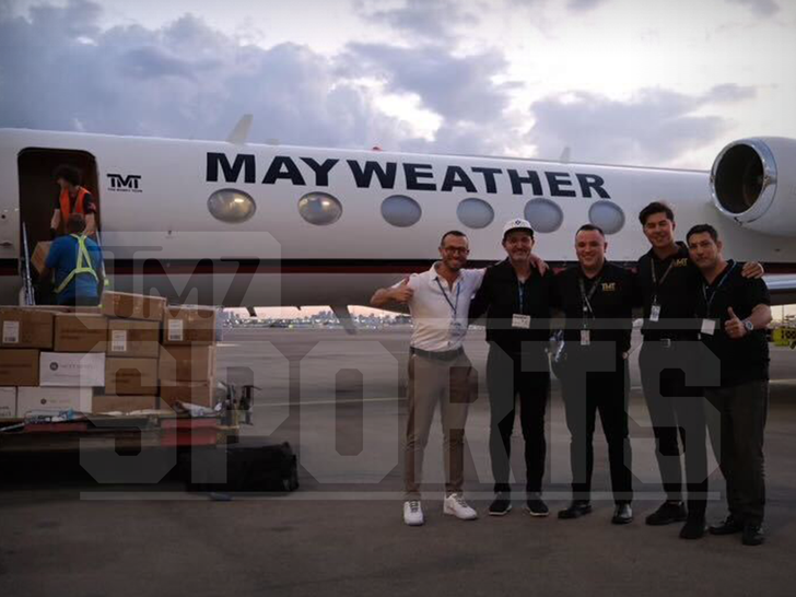 Floyd Mayweather Video Chats Israeli Special Forces Unit, Expresses Support