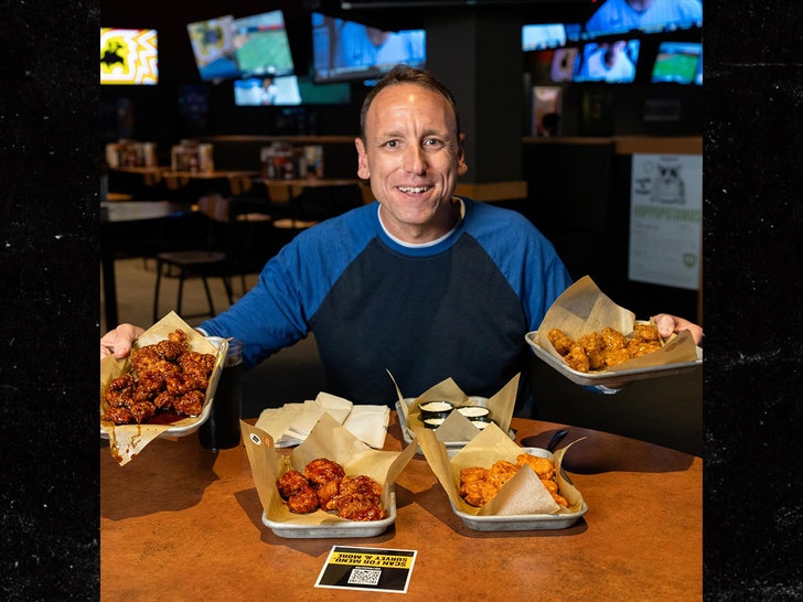 joey chestnut buffalo wild wings