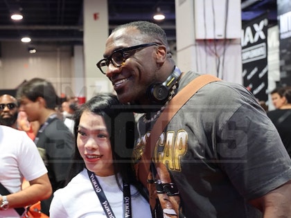 shannon-sharpe-female-fan-primary-04-25-2025