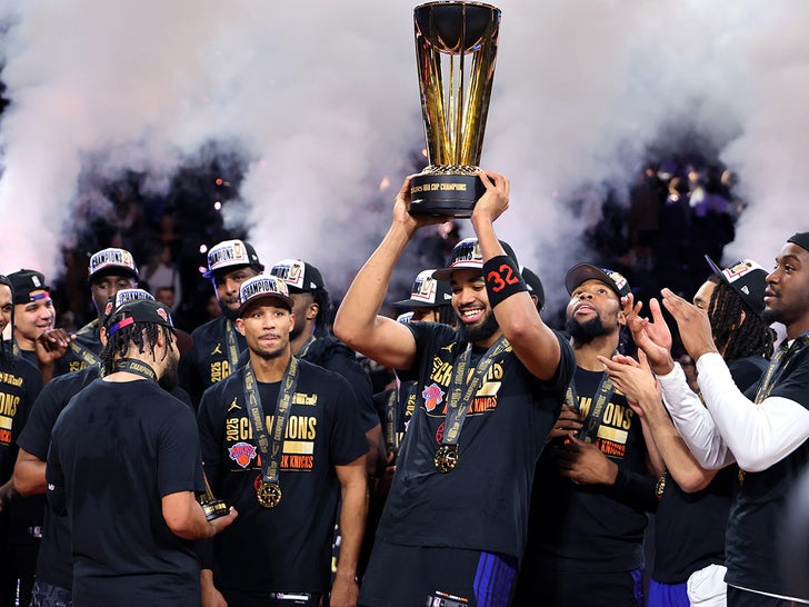 Knicks Celebrate Winning NBA Cup