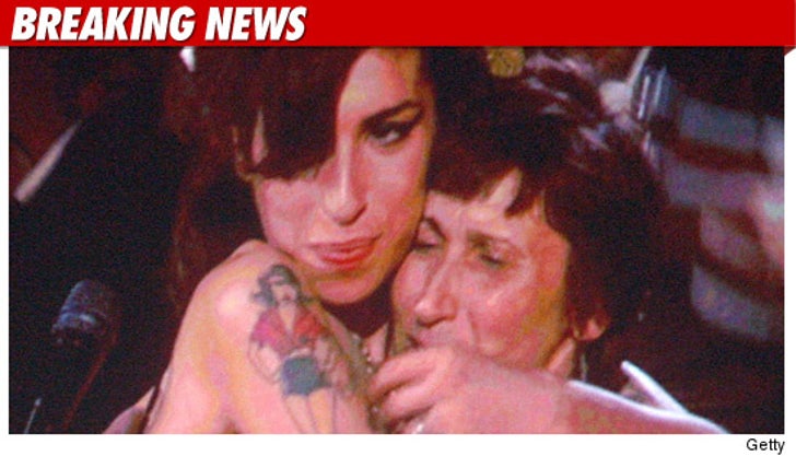 Amy's Mom Her Death Was 'Only a Matter of Time' :: 0724-amy-winehouse-mother-janis-getty-bn-credit