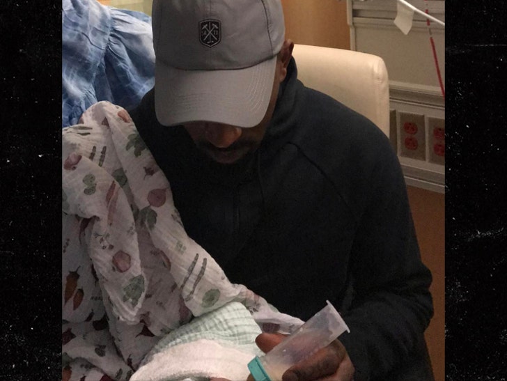 J R Smith's Micro-Preemie Baby Takes First Bottle PHOTOS :: 0417-jr-smith-baby-bottle-instagram-2