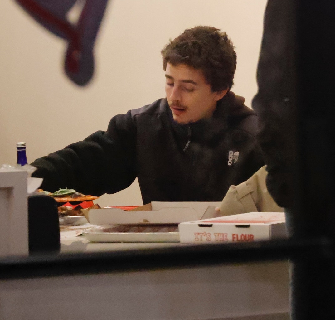 Kylie Jenner Timothee Chalamet Pizza Date 8