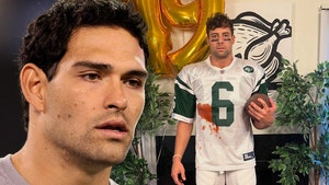 mark-sanchez-Benedict-Polizzi-ig-getty-