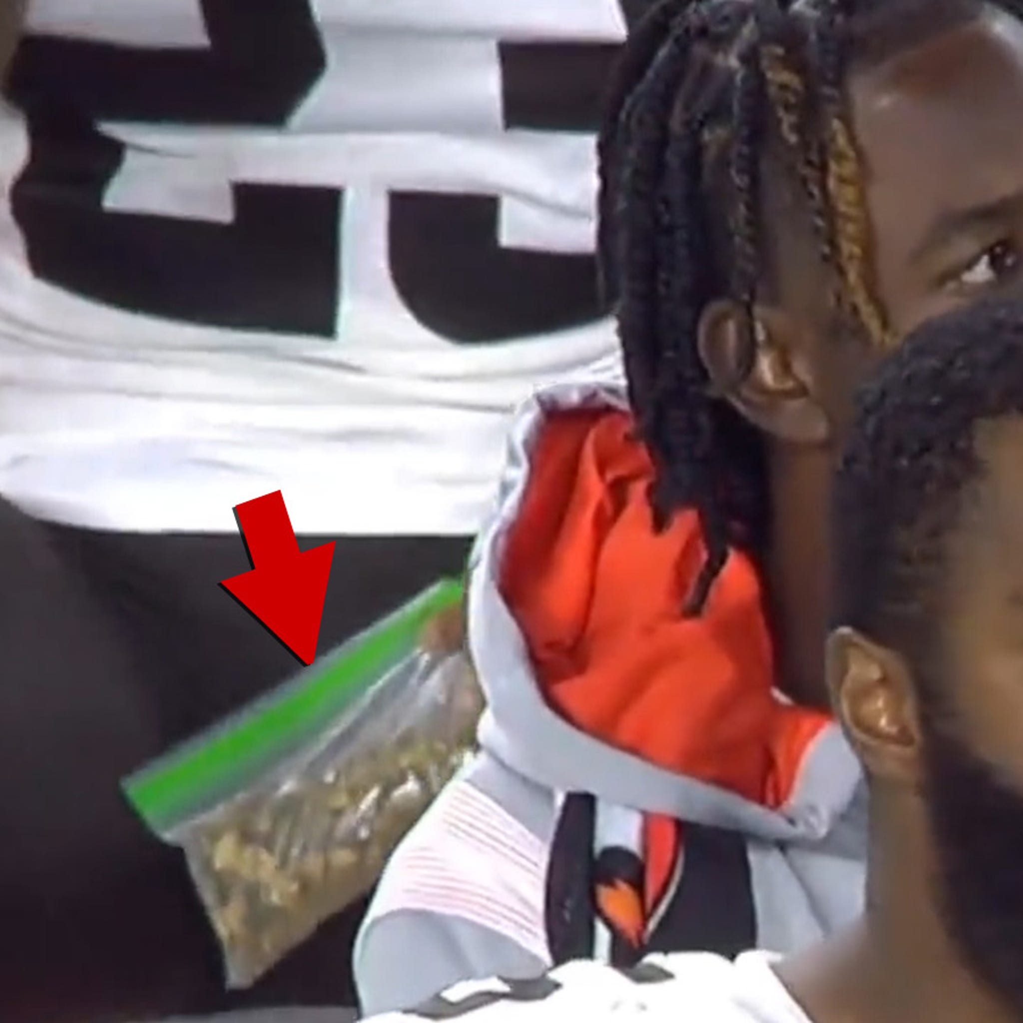 Browns Player Was Holding Sunflower Seeds, Not Weed, On Sidelines At Game