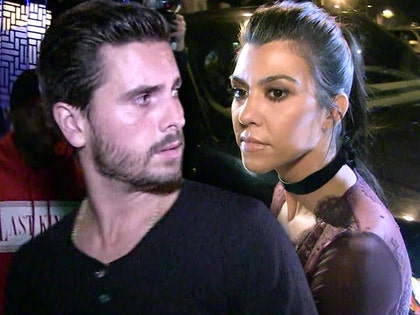 0505-scott-disick-kourtney-kardashian-tmz-01