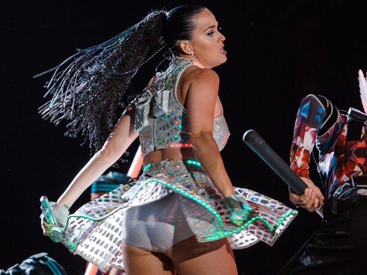 Katy Perry's Performance Photos