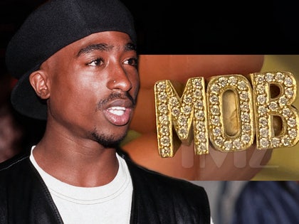 1122 mob tupac ring wm 2