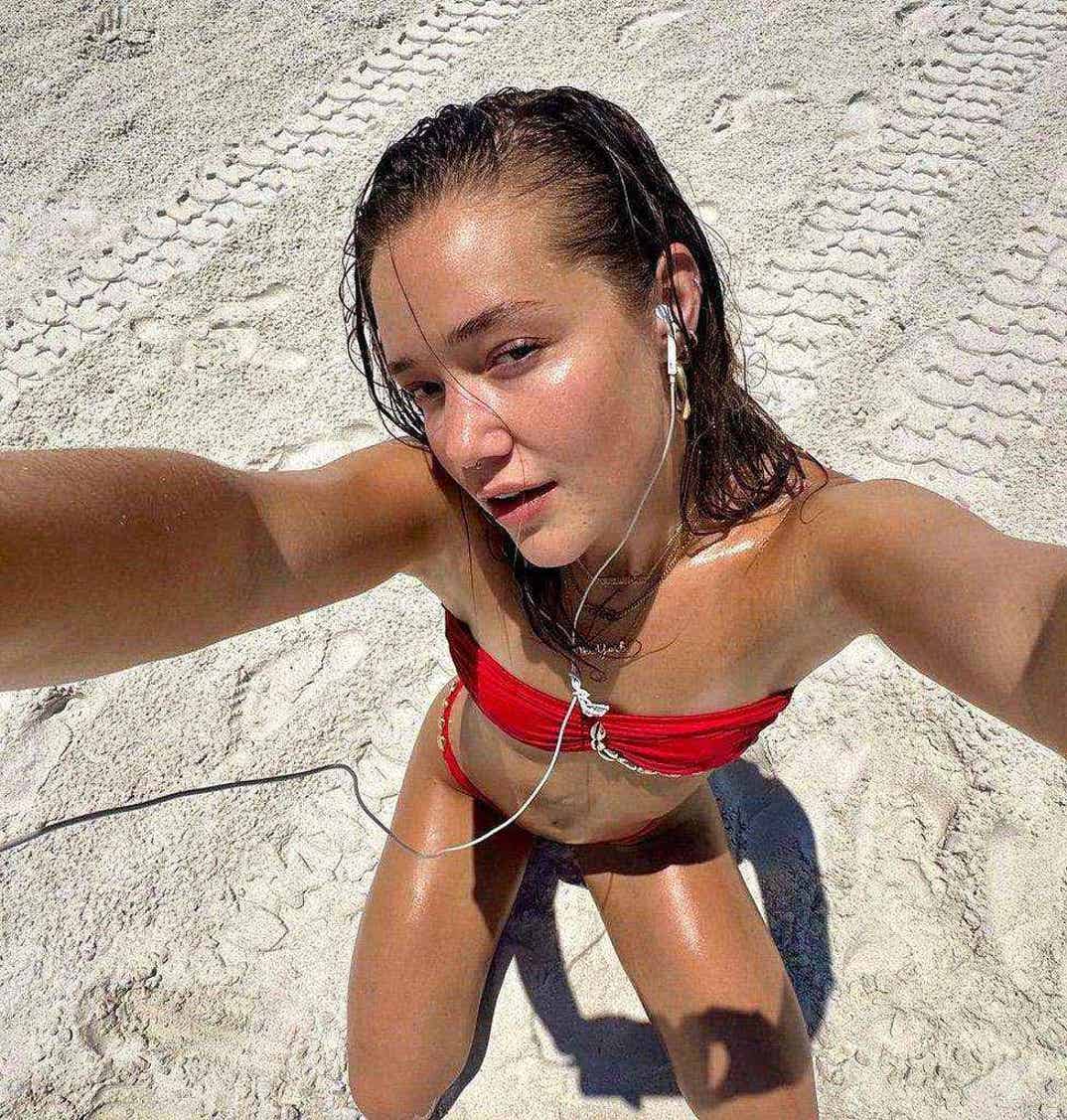 0324 Olivia Ponton Hot Shots 10