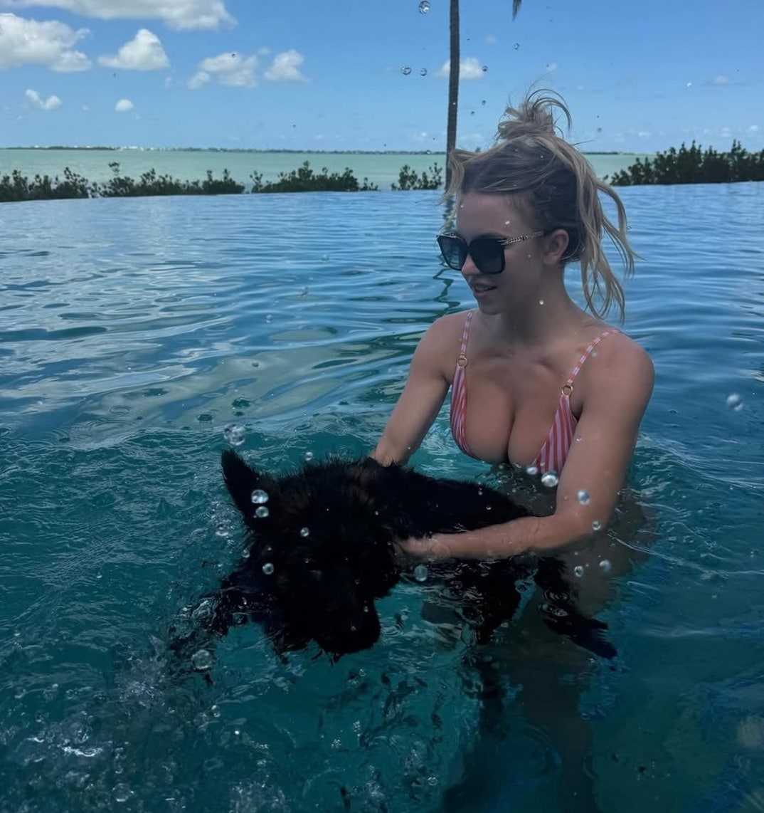 Sydney Sweeney Hot Shots 6